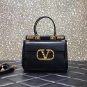 Best Replica VALENTINO GARAVANI Rockstud Alcove Medium grain calf leather 2B0J41 black Tl19338zU69