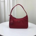 Fashion Prada Re-Edition 2000 nylon mini-bag 1NE515 red Tl6320Of26