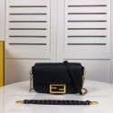 Fendi BAGUETTE leather bag F2467 black Tl13025Kd37