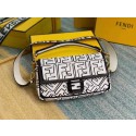 Fendi BAGUETTE Original Leather Bag F2468 White Tl12938tQ92