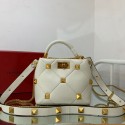 First-class Quality Valentino medium Garavani Roman Stud V1198 white Tl19404fm32