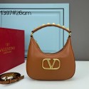 Imitation VALENTINO GARAVANI STUD SIGN Calf Leather Hobo bag 1W2B0K69 Caramel Tl19195Nj42