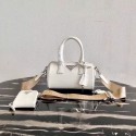 Prada Re-Edition 2005 top-handle bag 1BB846 white Tl6137nE34