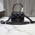 VALENTINO Candy quilted leather cross-body bag 0033 black Tl19671nV16