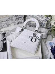 DIOR MEDIUM LADY D-LITE BAG Denim White Cannage Embroidery M0565OREY Tl8920Sy67