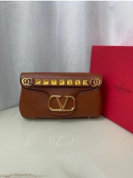 Knockoff High Quality VALENTINO GARAVANI Stud Sign nappa Shoulder Bag NL098 caramel Tl19351FA65