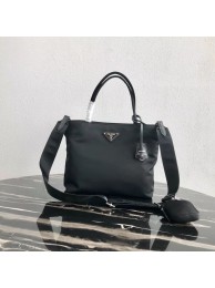 Prada Re-Edition nylon Tote bag 1BG320 Black Tl6280TV86