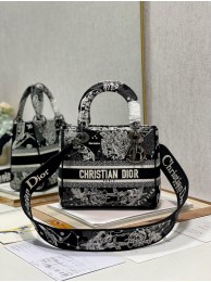 Replica Top MEDIUM LADY D-LITE BAG Black Toile de Jouy Zodiac Embroidery M0565BRHZ Tl8162Cq58